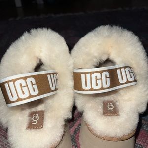Like new Ugg platform “Funkette” size 5